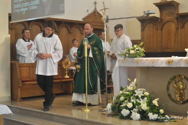 17 Eucharystia.jpg